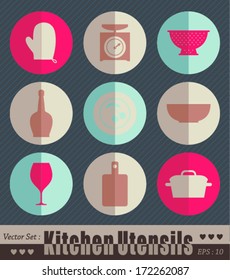 Set of kitchen utensils icon in flat design style 