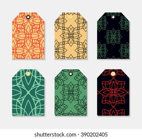 Set the label 6 with a geometrical pattern . Label for clothes . The label for footwear . The label for the shares . Red Label . Green Label . Yellow Label .