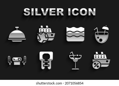 Set Life jacket, Coconut cocktail, Cruise ship, Cocktail, Poker table, Wave, Covered with tray and  icon. Vector