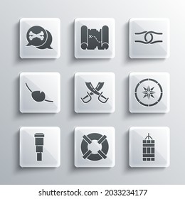Set Lifebuoy, Dynamite Bomba, Compass, Espadas piratas cruzadas, lente de telescopio Spyglass, Parche de ojo Pirate, Ubicación y Rope atados en icono de nudo. Vector