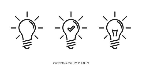 Conjunto de iconos lineales de bombilla con rayos y marca de verificación. concepto de creatividad en los negocios.