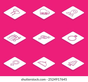 Globos en forma de corazón con cinta, puntero de mapa, dos marcos de fotos en blanco corazones, género, anillo de compromiso de diamante, símbolo de género femenino e icono de comida de bandeja cubierta. Vector