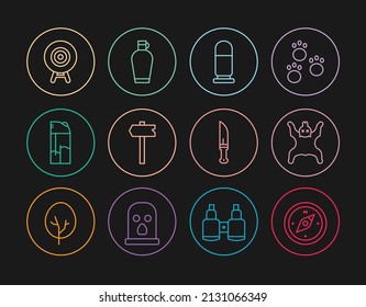 Fijar la línea de brújula, piel del oso, bala, señal de tráfico, luz, deporte objetivo, cuchillo de caza y icono de botella de agua de Canteen. Vector