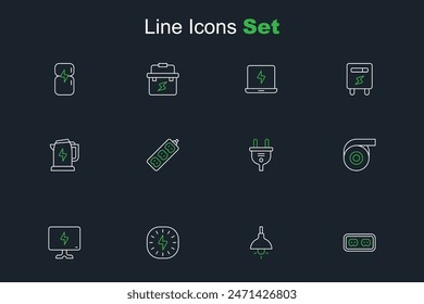 Set line Elektrische Steckdose, Lampe hängt, Blitz Schraube, Smart-TV, Rolle Klebeband, Stecker, Verlängerung und Wasserkocher-Symbol. Vektorgrafik