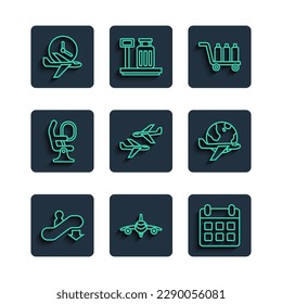 Ajuste el escalador de línea, el avión, el calendario y el avión, el equipaje de vagón, el asiento del avión, el tiempo de vuelo y el globo con icono de vuelo. Vector