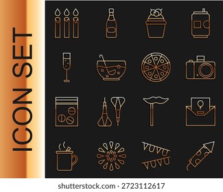 Definir linha Fogo de artifício foguete, Convite, Câmera fotográfica, Bolo, Punch misto na tigela, Copo de champanhe, Velas de bolo de aniversário e ícone Pizza. Vetor