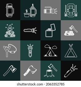 Fijar la línea Linterna, tienda de campaña turística, hacha y madera de madera, fogata, contenedor Thermos e icono más ligero. Vector