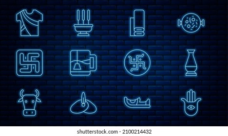 Ponga la mano de Hamsa, el jarrón indio, el tejido textil, la taza de té con bolso de té, la esvástica hindú, el vestido de hombre y el icono de los palos de Incense. Vector