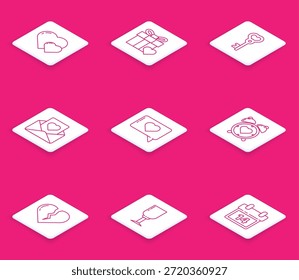 Corazón, caja de regalo y corazón, llave en forma, sobre con, como, el reloj de alarma central, roto o divorcio y el icono de vidrio de vino. Vector
