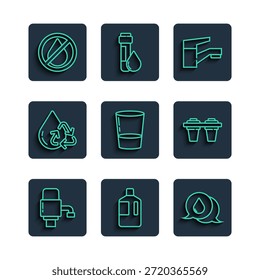 Bomba mecánica para agua, botella grande con burbujas limpias, burbujas de discurso de la gota de agua, grifo, vidrio, reciclar agua, ícono prohibido y Filtrar. Vector