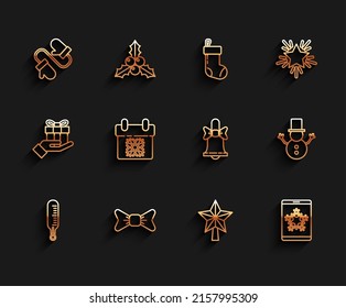 Set-Linie Meteorologie Thermometer Mess, Bow-Krawatte, Pair von Strickwein-Fingern, Weihnachtsstern, auf Smartphone und Schneeflocke, Kalender, Schneemann und Merry Klingelglocke Symbol. Vektorgrafik