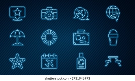 Mesa de picnic con bancos, helado en cono de gofre, avión de burbujas de voz, boya salvavidas, paraguas protector solar para la playa, estrella de puntero de mapa, maleta e icono de cámara fotográfica. Vector