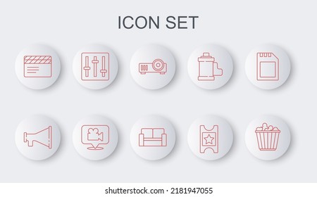 Ajuste la línea Popcorn en caja, Megáfono, proyector de medios, boleto de cine, equipo de grabación de películas, controlador de mezclador de sonido, cámara y ubicación e icono de silla. Vector