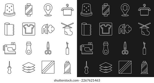 Ajuste el hilo de coser de línea en la bobina, herramienta Awl, agujas de punto, Cuero, patrón, rollo de tela textil, Ligero para coser e icono de hierro eléctrico. Vector