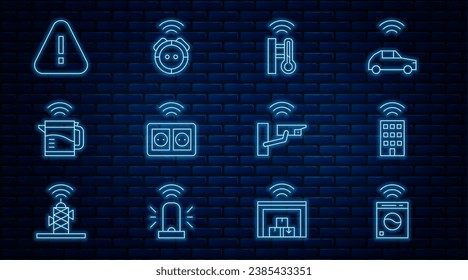 Fijar línea Lavadora inteligente, hogar con inalámbrico, termómetro, toma eléctrica, hervidor de agua, marca de exclamación en triángulo, cámara de seguridad e icono de aspiradora Robot. Vector