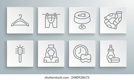 Cepillo de inodoro, Ropa de secar, Servicio de limpieza de la señora, Lavar platos, Lavavajillas botella de líquido, Mancha en el mantel, Calcetines y colgador icono de armario. Vector