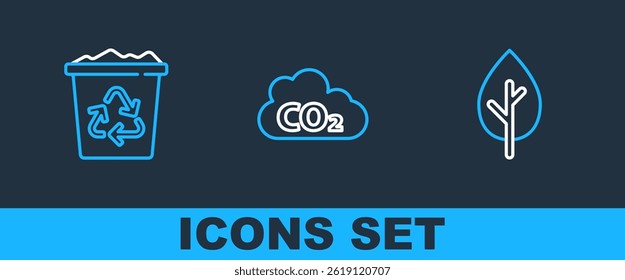 Set line Tree, Recycle bin with recycle and CO2 emissions cloud icon. Vector