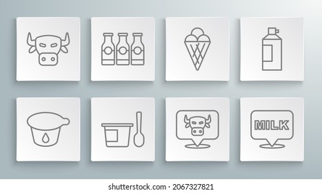 Fijar la línea Contenedor de yogur, Frasco con leche, cuchara, Cabeza de vaca, Letras, Cono de gofre de helado, Frasco de batido e icono. Vector
