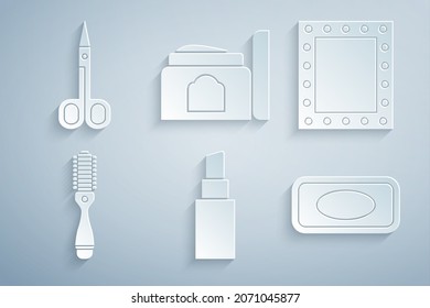 Set Lipstick, Schminkspiegel mit Lichtern, Haarbürste, Seifenleiste, Creme-Kosmetik-Tube und Scheren-Symbol. Vektorgrafik