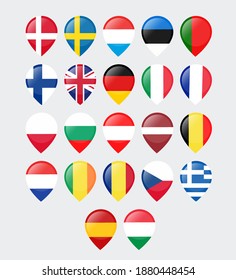 Señales de ubicación coloreadas con banderas de países europeos