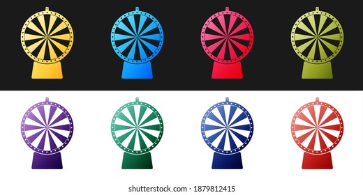 Ajuste el icono de la rueda de la suerte aislado en el fondo blanco y negro. Vector.