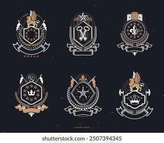 Conjunto de lujosas Plantillas de Vector heráldico. Colección de blasones simbólicos de Vector realizados con Elementos gráficos, coronas reales, castillos medievales, armería y cruces religiosas.