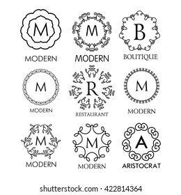 Conjunto de plantillas de diseño de monogramas azules de lujo, simples y elegantes. Bueno para etiquetas y logos. Ilustración vectorial. Estilo de línea. Gran conjunto de monogramas. Diseño monograma. Monograma vectorial. Aislado en blanco.