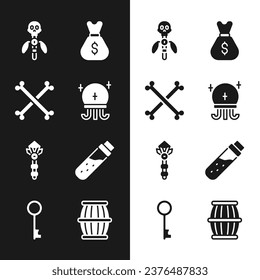 Set Magic ball, Crossed human bone, staff, Old money bag, wand, Bottle con poción, Gun polvo barril e ícono de la llave. Vector