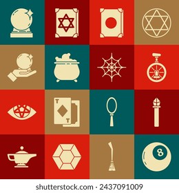 Set Bola mágica de predicciones, personal, monociclo o bicicleta de una rueda, libro de magia antigua, caldero de bruja, mano e icono de la tela de araña. Vector