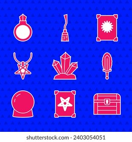 Set Magic stone, Ancient Magic book, Antique treasure pecho, espada en fuego, bola, collar de pentagramas y anillo con icono de gema. Vector