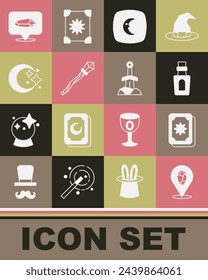 Establecer piedra mágica, cartas de Tarot, Botella con poción, Luna y estrellas, personal y Espada en el icono. Vector