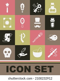 Set Magic wand, Fireball, Bottle con poción, Old Magic key, espejo de mano, libro antiguo e icono mago. Vector