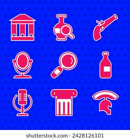 Conjunto de lupa, columna antigua, casco del ejército romano, botella de vino, micrófono, espejo de maquillaje redondo, pistola vintage e icono del edificio del museo. Vector