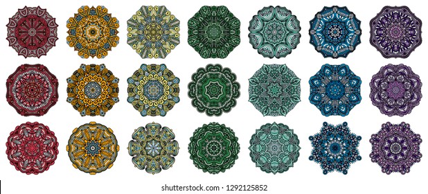 Conjunto de mandalas. Colección de mandala vectorial para su diseño. Los mandalas inusuales pueden ser utilizados para el diseño mandala o mandala arte.