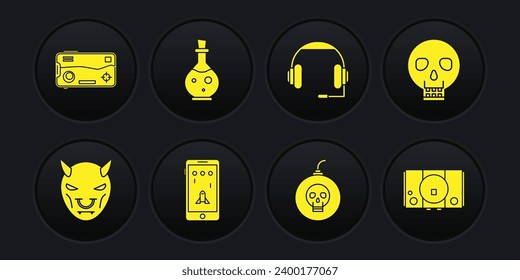 Máscara del diablo con cuernos, cráneo, móvil y jugando en el juego, Bomba lista para explotar, audífonos, elixir de magia de botella, videoconsola e ícono. Vector