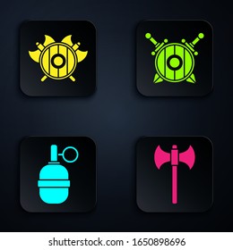 Conjunto de hacha medieval, escudo medieval con hachas cruzadas, granada de mano y escudo de madera con espadas cruzadas. Botón cuadrado negro. Vector