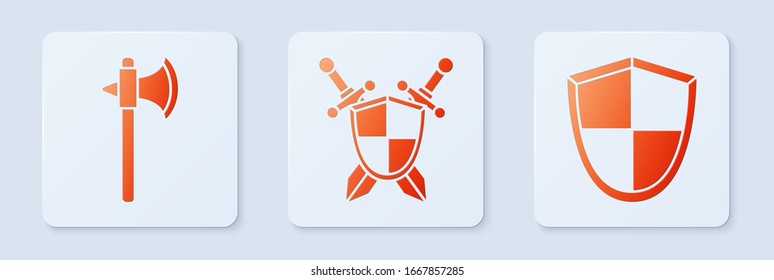 Conjunto de escudo medieval con espadas cruzadas, axila medieval y escudo. Botón cuadrado blanco. Vector