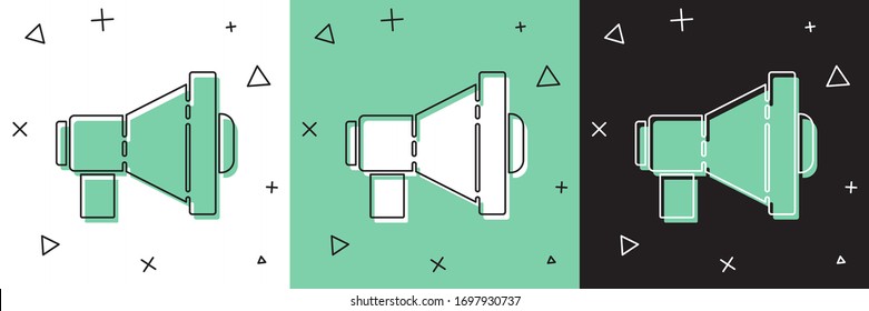 Coloque el icono Megáfono aislado en fondo blanco y verde y negro. Concepto de alerta de voz alta. Torno para la promoción del grito de Mouthpiece. Ilustración vectorial