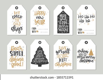 Juego con las etiquetas de regalo de Feliz Navidad y Feliz Año Nuevo y tarjetas con caligrafía. Grabación manuscrita. Elementos de diseño dibujados a mano. Elementos imprimibles 