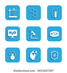 Defina Microscópio, Cabeça e símbolo de radiação, Escudo protegendo contra vírus, placa de Petri com bactérias, explosão química, fórmula para H2O e ícone de suporte de balão de tubo de ensaio. Vetor