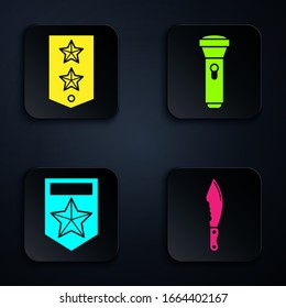 Poner cuchillo militar , Chevron , Chevron y Flashlight . Botón cuadrado negro. Vector