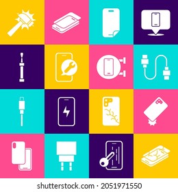 Ajuste móvil con pantalla rota, teléfono a prueba de golpes, cable USB, protector de vidrio, servicio, destornillador, martillo y icono de reparación de teléfono. Vector