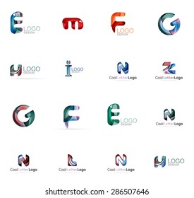 Conjunto de nuevas ideas del logotipo de la empresa universal, colección de iconos geométricos - letras alfabéticas, ondas giratorias y otras formas