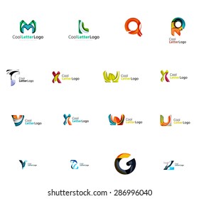 Conjunto de nuevas ideas del logotipo de la empresa universal, colección de iconos geométricos - letras alfabéticas, ondas giratorias y otras formas