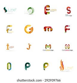 Conjunto de nuevas ideas del logotipo de la empresa universal, colección de iconos geométricos - letras alfabéticas, ondas giratorias y otras formas