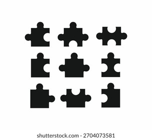 Conjunto de nove peças de quebra-cabeça separadas. Ícones de vetor de silhueta preta para resolver problemas, conexão, trabalho em equipe e conceitos de geração de ideias