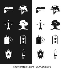 Apuesta Explosión nuclear, Avión, Pistol o pistola, casco militar, etiqueta de perro, rango, cuchillo e icono de la insignia de la policía. Vector