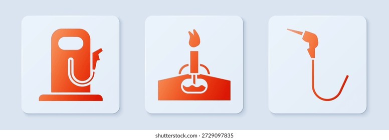 Set Plataforma petrolera con bomberos, gasolineras o gasolineras y tobera de gasolina. Botón cuadrado blanco. Vector