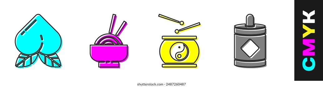 Set Fruta de melocotón, fideos asiáticos en tazón, tambor chino y icono de fuegos artificiales. Vector