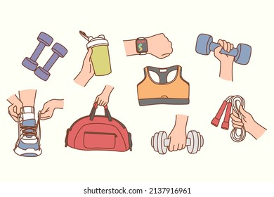 Conjunto de personas con equipo deportivo prepararse para entrenamiento o entrenamiento. Colección de hombres o mujeres preparándose para el ejercicio o el fitness en el gimnasio. Deporte y estilo de vida físico saludable. Ilustración vectorial. 